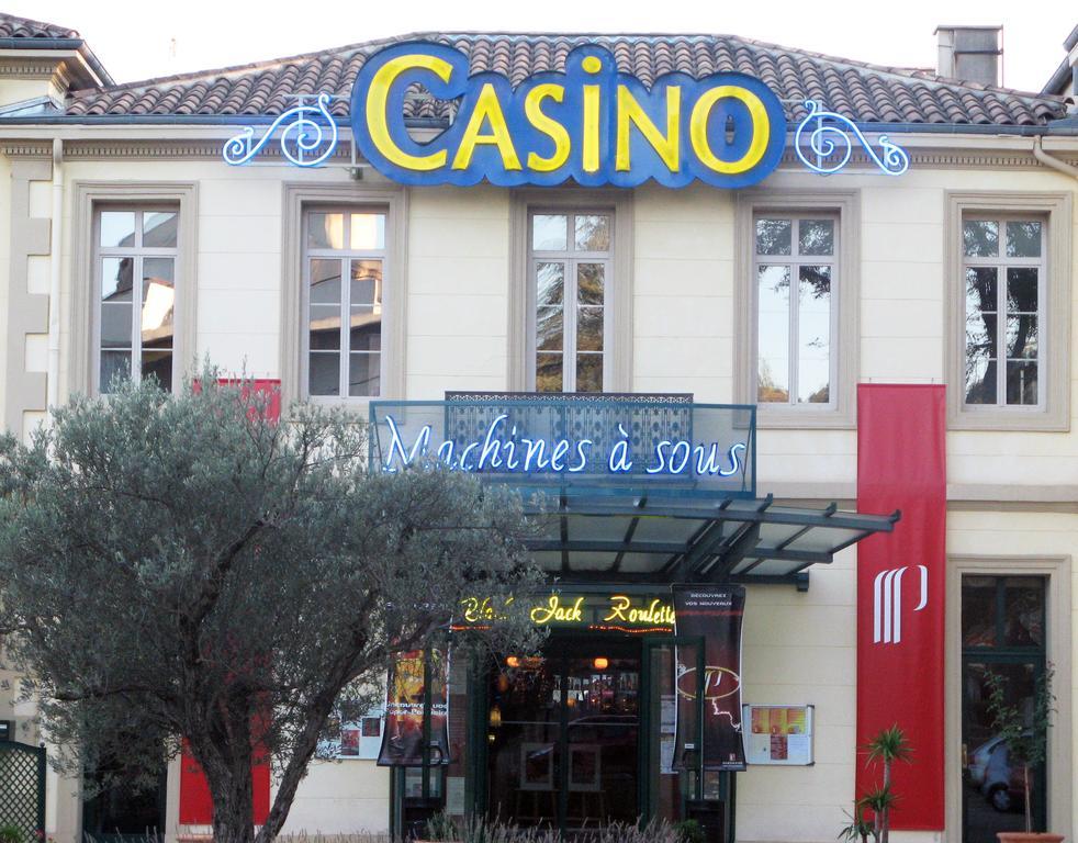 Residence Les Grands Pins Gréoux-les-Bains Екстериор снимка