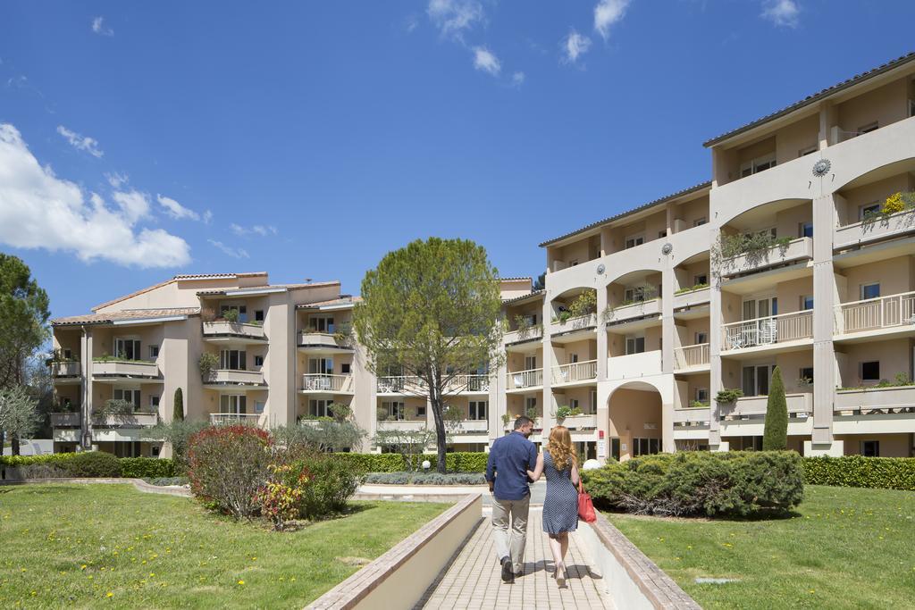 Residence Les Grands Pins Gréoux-les-Bains Екстериор снимка